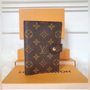 🔥AGENDA/PASSPORT HOLDER🔥Louis Vuitton agenda monogram